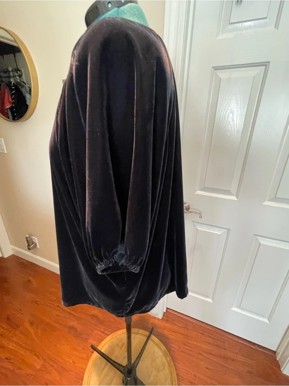 Old Navy Black Velvet Scoop-Neck Puff-Sleeve Top